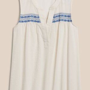 Banana Republic Embriodered Top Petites Size XXS NWT $59.99